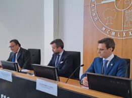 ntervención Del Decano José Luis Coca