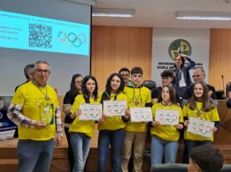 Equipo La Olimpiada De Caminos, Canales Y Puertos De La Escuela Politécnica 7