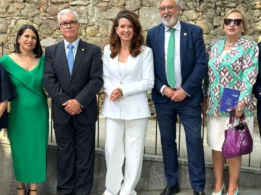 Equipo Rectoral En Los Premios Carlos V Con Kata Tüttő