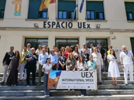 Foto De Grupo De Los Participantes En La Semana Internacional Con Representantes De Las Universidades De Bosnia Y Kosovo