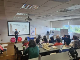 Clases De Inmersión Lingüística a través de la Alianza EU GREEN