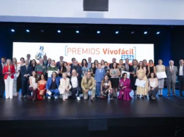 Foto De Grupo Premios Vivofácil