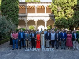 Foto de familia del curso de Campus Yuste “Matrimonio, imperio y diplomacia. La política dinástica de los Habsburgo (Siglos XV–XVII)”