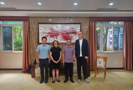 Laura Fielden En Chongqing